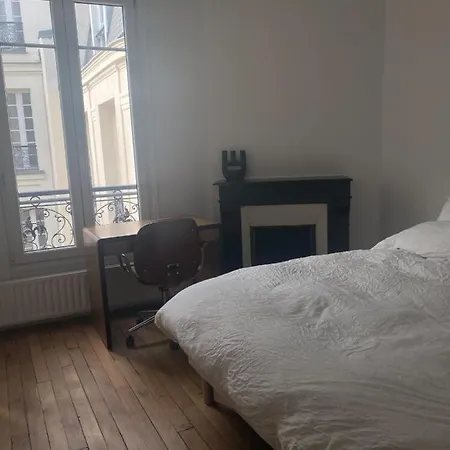 Newly Renovated Love Nest Near Montmartre